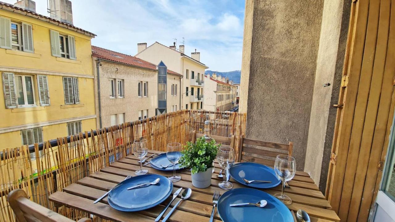 Maxbnb - T2 Balcon 50m2 - Climatise - Ouest -