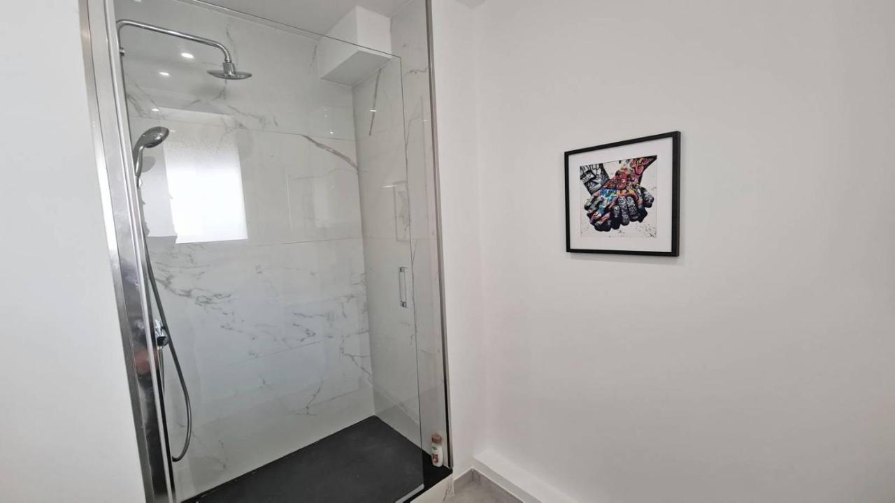 Maxbnb - T2 Balcon 50m2 - Climatise - Ouest - Apartment Toulon